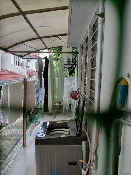 Rumah Teres untuk Dijual di Usj 4 (Subang Jaya) - Lanny Low - Balcony - PropertyGuru.com.my