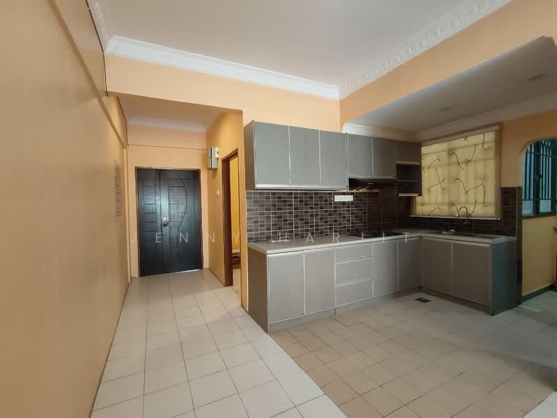 Pangsapuri untuk Disewa di Prima Bayu Apartment - Jenny Harjit - Kitchen - PropertyGuru.com.my