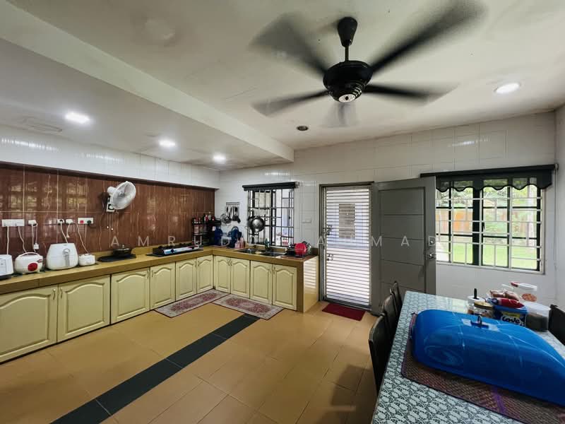 Semi-Detached House for Sale in Ampang Jaya (Ampang) - Amruddi Ahmad - Kitchen - PropertyGuru.com.my