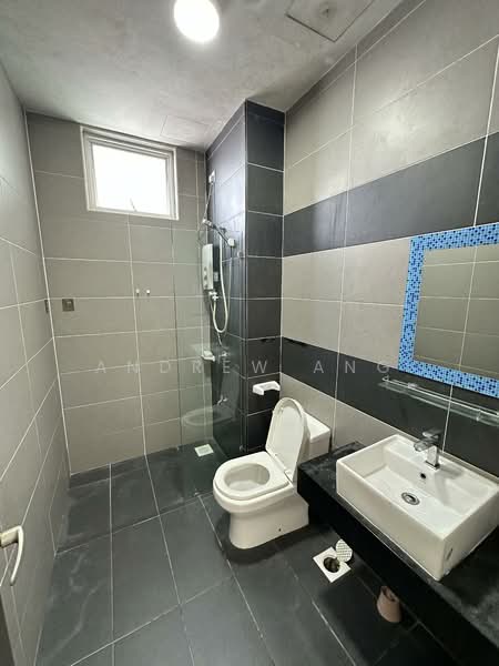 Kondominium untuk Disewa di M Condominium @ Larkin - Andrew Ang - Bathroom - PropertyGuru.com.my