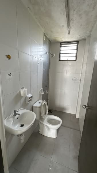 Apartment for Sale at Orchis Apartment - Jason Fan - Bathroom - PropertyGuru.com.my