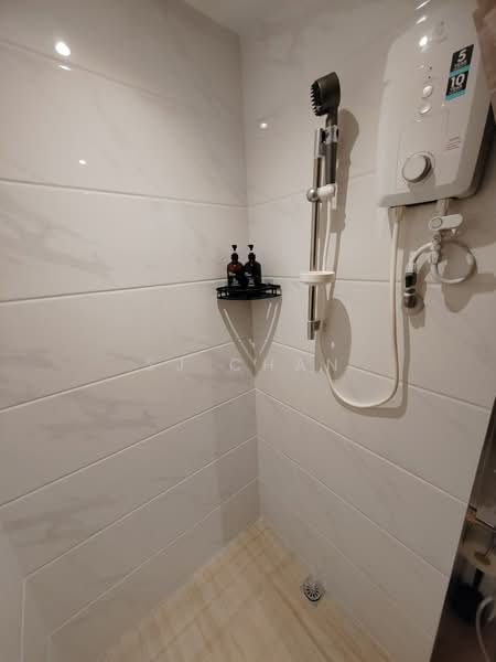 Servis Apartment untuk Disewa di Country Garden Central Park - SJ CHAN - Bathroom - PropertyGuru.com.my