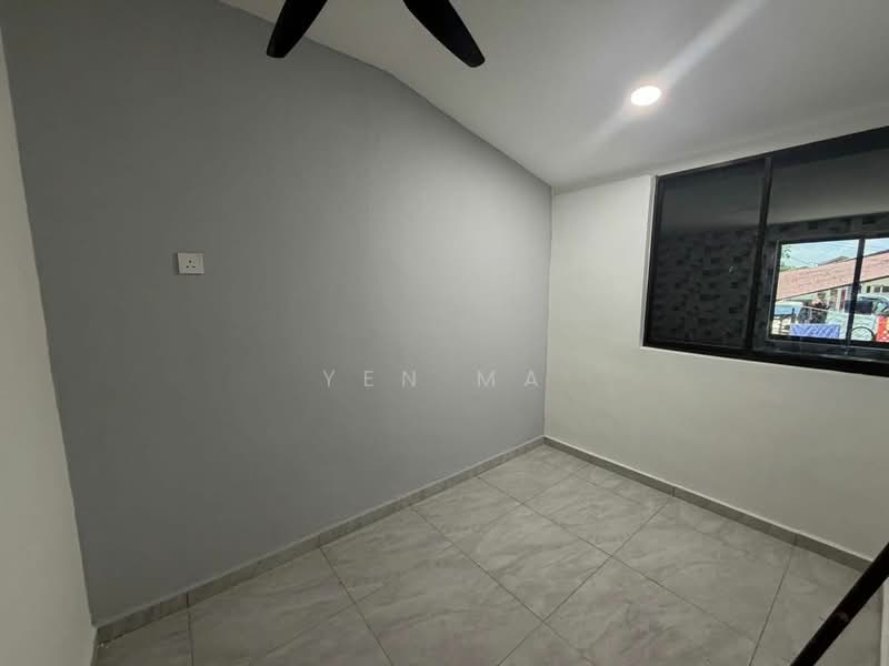 1-storey Terraced House for Sale in Taman Ungku Tun Aminah (Skudai) - Yen Ma - Interior - PropertyGuru.com.my