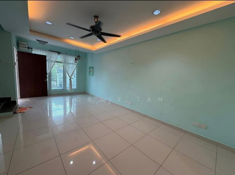 2-storey Terraced House for Rent in Taman JP Perdana (Johor Bahru) - Robbie Tan - Living Room - PropertyGuru.com.my