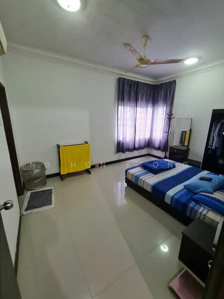 Pangsapuri untuk Dijual di Desa Idaman Residences - Ng Hon Keong - Bedroom - PropertyGuru.com.my