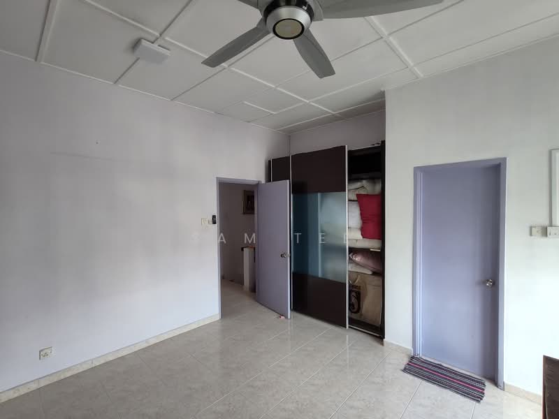 2-storey Terraced House for Rent in Taman Setia Indah (Tebrau) - Sam Tee - Bedroom - PropertyGuru.com.my
