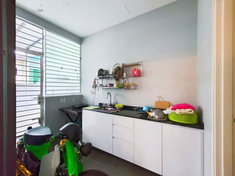 Cluster House for Sale in Ulu Tiram (Johor) - Michelle He - Kitchen - PropertyGuru.com.my