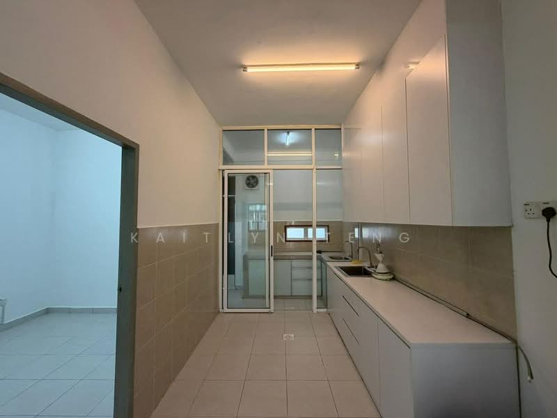 2.5-storey Terraced House for Sale in Taman Pulai Mutiara (Iskandar Puteri (Nusajaya)) - Kaitlyn Teng - Kitchen - PropertyGuru.com.my