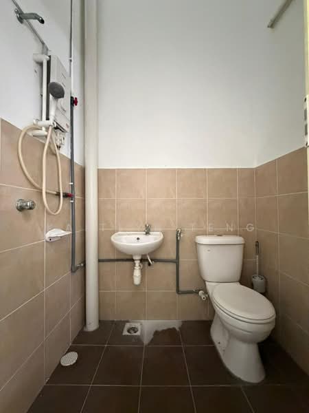 2.5-storey Terraced House for Sale in Taman Pulai Mutiara (Iskandar Puteri (Nusajaya)) - Kaitlyn Teng - Bathroom - PropertyGuru.com.my