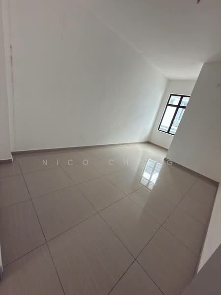 2-storey Terraced House for Sale in Taman Bestari Indah (Ulu Tiram) - Nico Chong - Interior - PropertyGuru.com.my