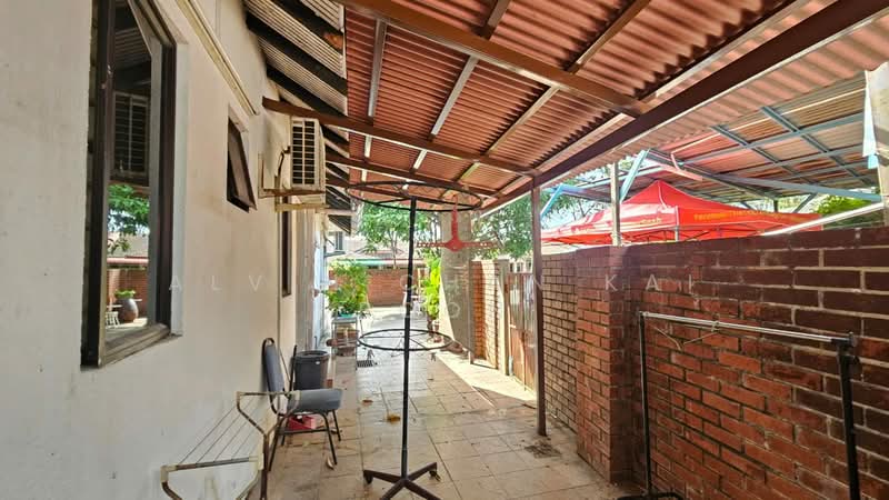 Bungalow for Sale in Taman Melaka Jaya (Batu Berendam) - Alvin Chan Kai Boon - Exterior - PropertyGuru.com.my