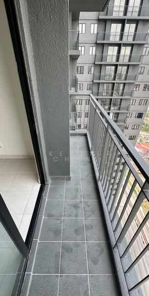 Pangsapuri untuk Disewa di Residensi Max - Kevin Chen - Balcony - PropertyGuru.com.my