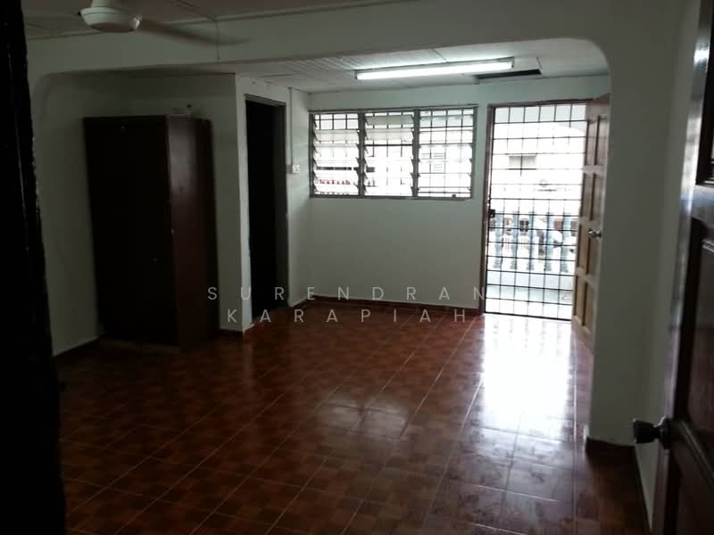 2-storey Terraced House for Sale in Seksyen 18 (Shah Alam) - Surendran Karapiah - Interior - PropertyGuru.com.my