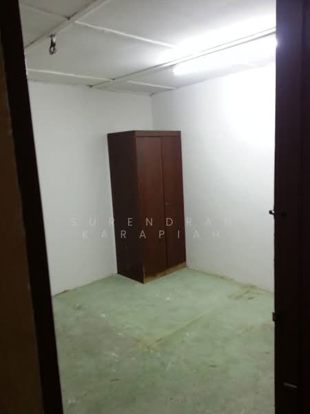 2-storey Terraced House for Sale in Seksyen 18 (Shah Alam) - Surendran Karapiah - Interior - PropertyGuru.com.my