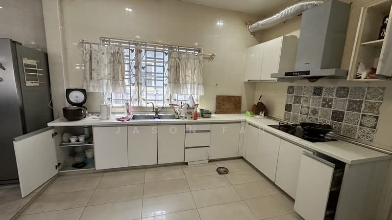 Rumah Teres untuk Dijual di Seksyen 32, Kemuning Green Ville (Shah Alam) - Jason Fan - Kitchen - PropertyGuru.com.my