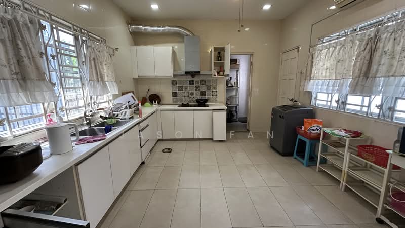 Rumah Teres untuk Dijual di Seksyen 32, Kemuning Green Ville (Shah Alam) - Jason Fan - Kitchen - PropertyGuru.com.my