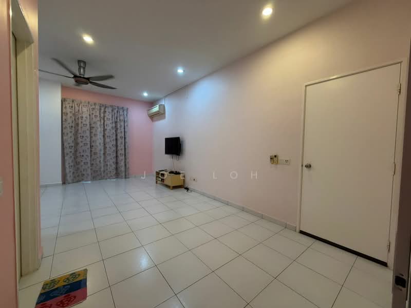 Rumah Teres 1.5 Tingkat untuk Disewa di Iskandar Puteri (Nusajaya) (Johor) - Joe Loh - Living Room - PropertyGuru.com.my