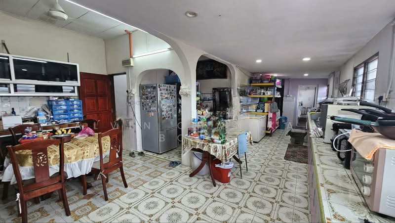 Semi-Detached House for Sale in Ayer Keroh (Melaka) - Alvin Chan Kai Boon - Kitchen - PropertyGuru.com.my