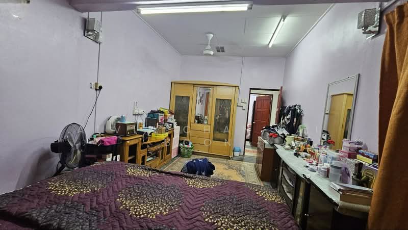 Semi-Detached House for Sale in Ayer Keroh (Melaka) - Alvin Chan Kai Boon - Bedroom - PropertyGuru.com.my