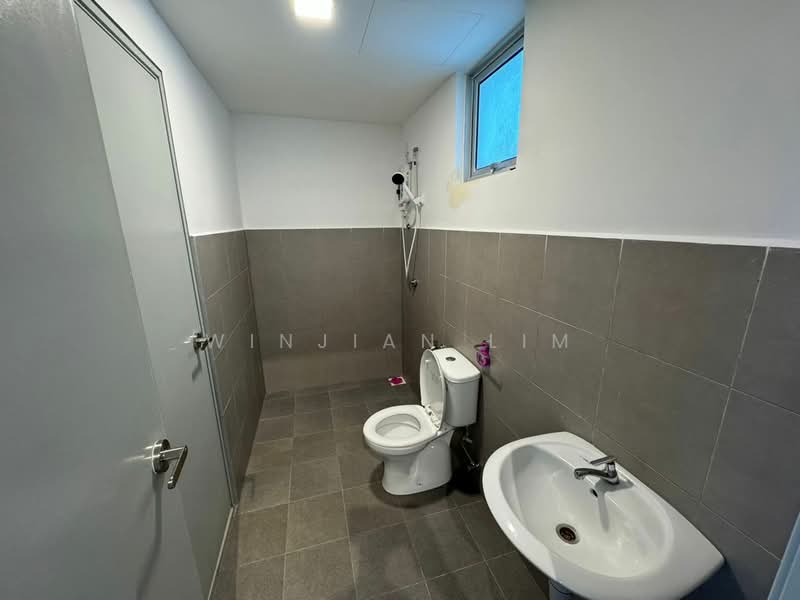 Apartment for Rent at Tangerine Suites - Winjian Lim - Bathroom - PropertyGuru.com.my