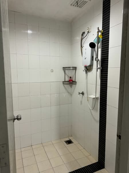Servis Apartment untuk Disewa di Domain 2 @ NeoCyber - Candy Tan - Bathroom - PropertyGuru.com.my