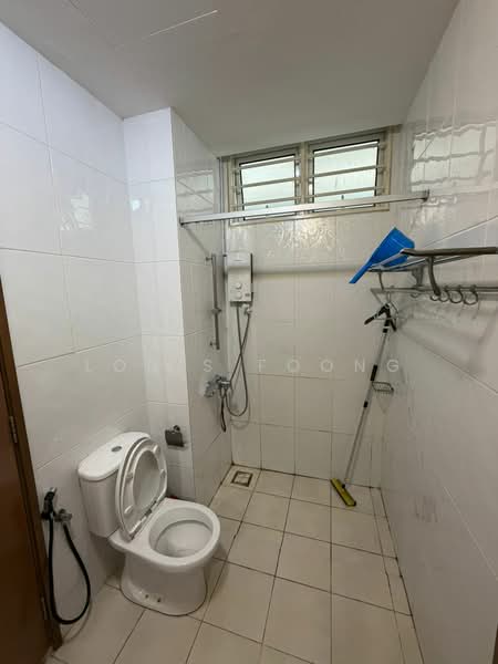 Kondominium untuk Dijual di Sri Putramas III / Royal Regent - Louis Foong - Bathroom - PropertyGuru.com.my