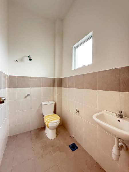 1-storey Terraced House for Sale in Alor Gajah (Melaka) - Kellyn Foo - Bathroom - PropertyGuru.com.my