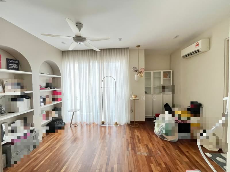 3.5-storey Terraced House for Sale in New Green Park (Rawang) - Leon Wong - Living Room - PropertyGuru.com.my