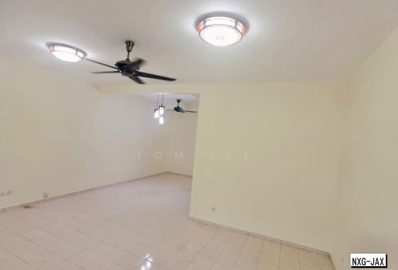 2-storey Terraced House for Sale in Bandar Bukit Tinggi 2 (Klang) - Tom Lee - Living Room - PropertyGuru.com.my