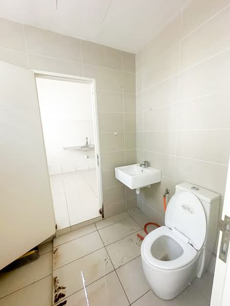 2-storey Terraced House for Sale in Seremban (Negeri Sembilan) - Calvin Chong - Bathroom - PropertyGuru.com.my