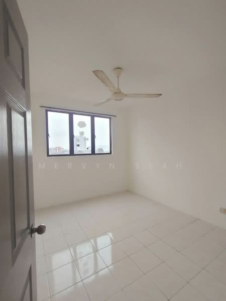 Pangsapuri untuk Dijual di Pearl Garden - Mervyn Seah - PropertyGuru.com.my