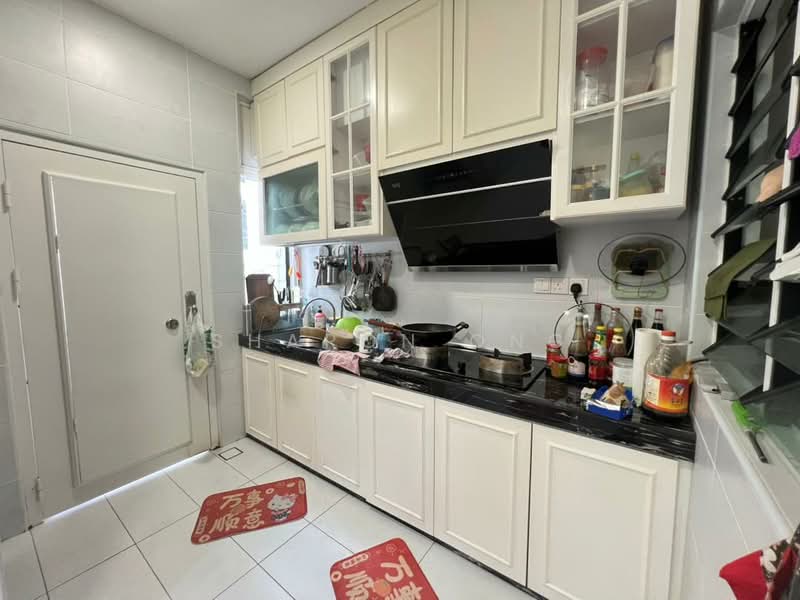 Cluster House for Sale in Taman Mutiara Mas (Skudai) - Sharon Ong - Kitchen - PropertyGuru.com.my