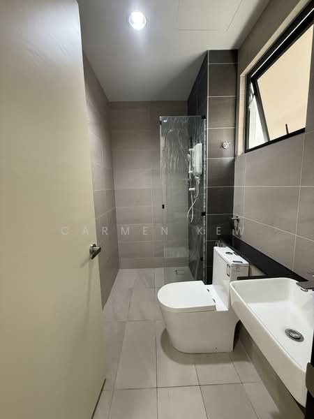 Service Residence for Rent at 2Rio Residence @ Bandar Puteri Puchong - Carmen Kew - Bathroom - PropertyGuru.com.my