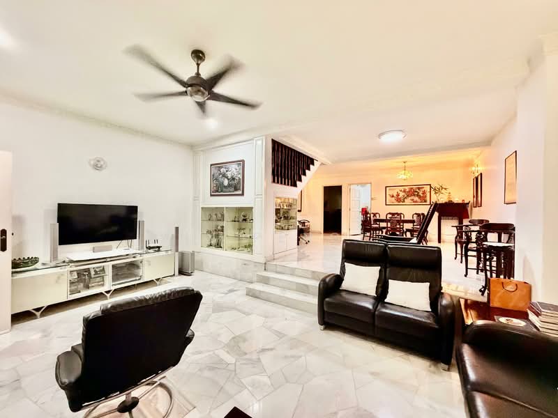 2-storey Terraced House for Sale in Taman Tun Dr Ismail (Kuala Lumpur) - Yin Peng . - Living Room - PropertyGuru.com.my