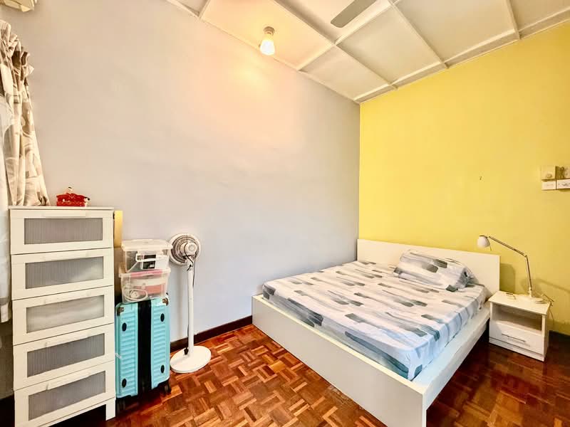 2-storey Terraced House for Sale in Taman Tun Dr Ismail (Kuala Lumpur) - Yin Peng . - Bedroom - PropertyGuru.com.my