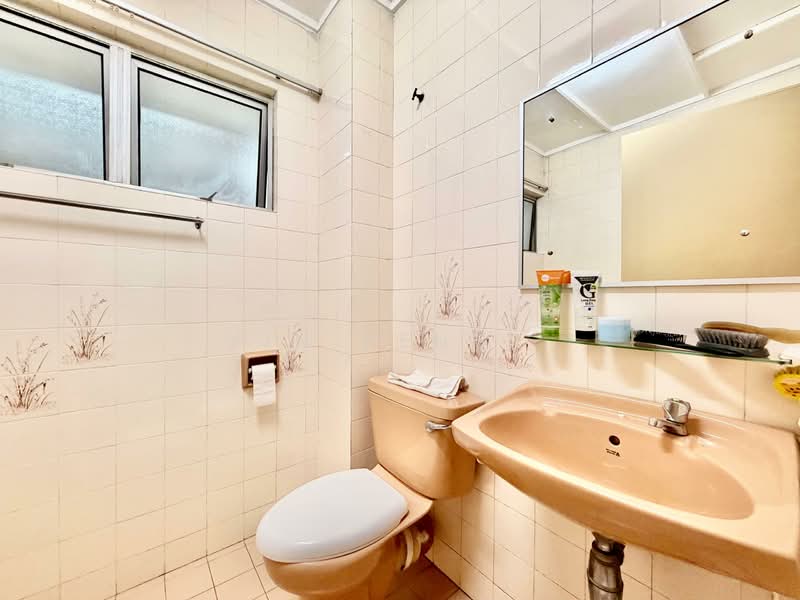 2-storey Terraced House for Sale in Taman Tun Dr Ismail (Kuala Lumpur) - Yin Peng . - Bathroom - PropertyGuru.com.my