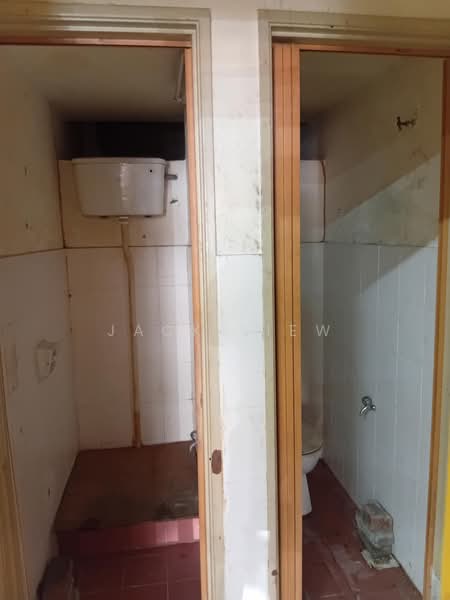 Kedai untuk Disewa di Gombak (Selangor) - Jack Liew - Bathroom - PropertyGuru.com.my