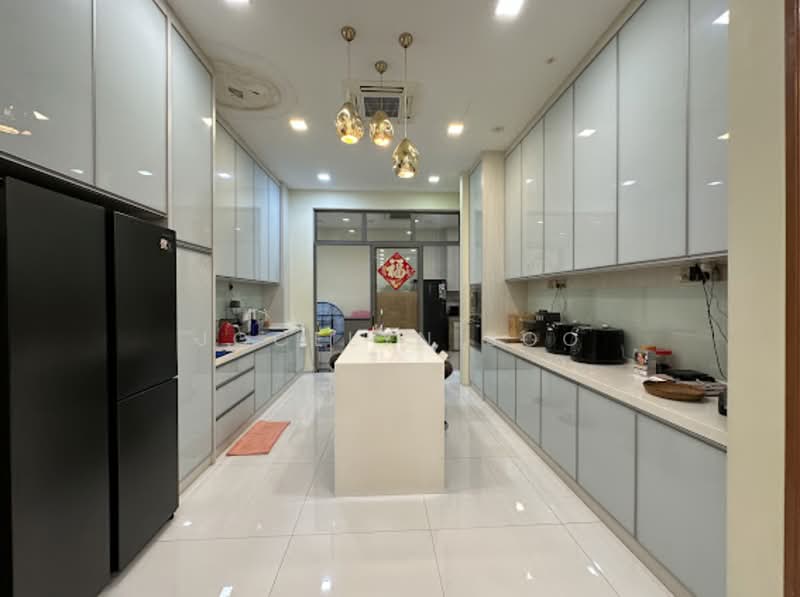 Rumah Banglo untuk Dijual di Batu 9 (Cheras) - Jocelyn Soo - Kitchen - PropertyGuru.com.my