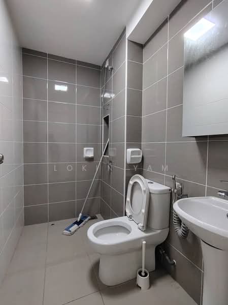 Rumah Teres untuk Dijual di Johor Bahru (Johor) - Lokin Yam - Bathroom - PropertyGuru.com.my