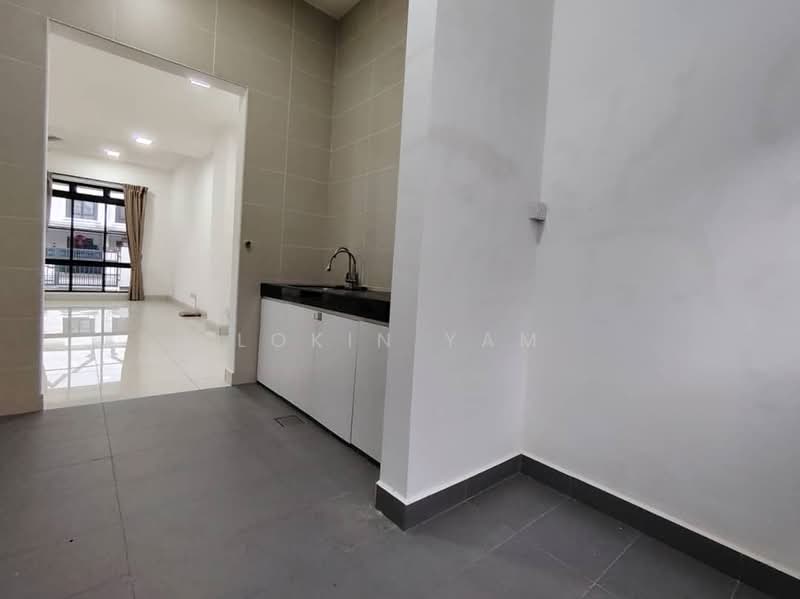 Rumah Teres untuk Dijual di Johor Bahru (Johor) - Lokin Yam - PropertyGuru.com.my