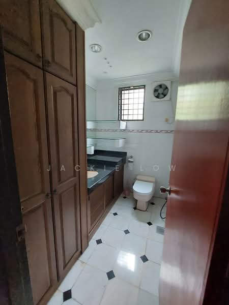 Rumah Teres 2 Tingkat untuk Dijual di Subang Jaya (Selangor) - Jackie Low - Bathroom - PropertyGuru.com.my