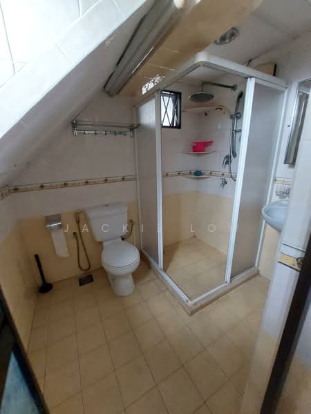 Rumah Teres 2 Tingkat untuk Dijual di Subang Jaya (Selangor) - Jackie Low - Bathroom - PropertyGuru.com.my