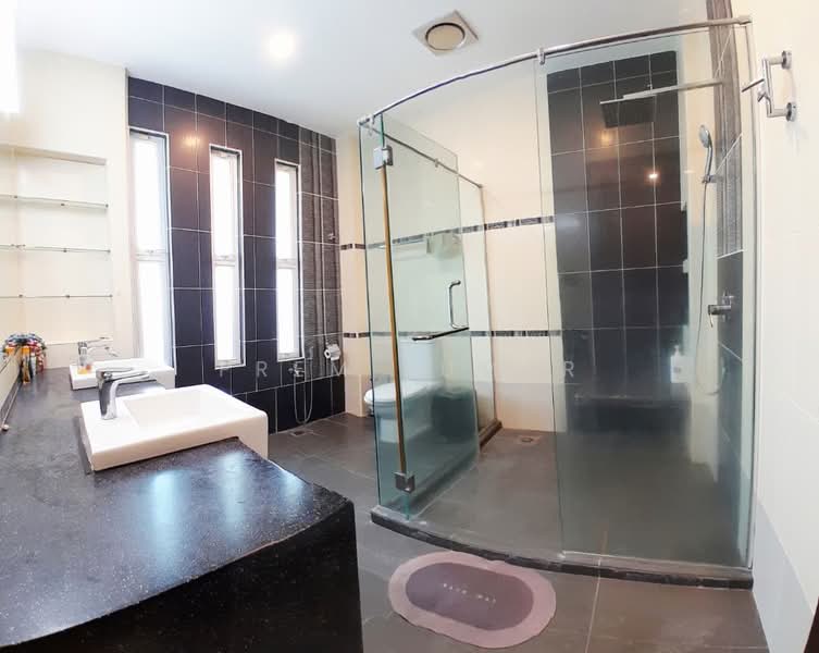 2.5-storey Terraced House for Sale in Bangsar (Kuala Lumpur) - Prem Kumar - Bathroom - PropertyGuru.com.my