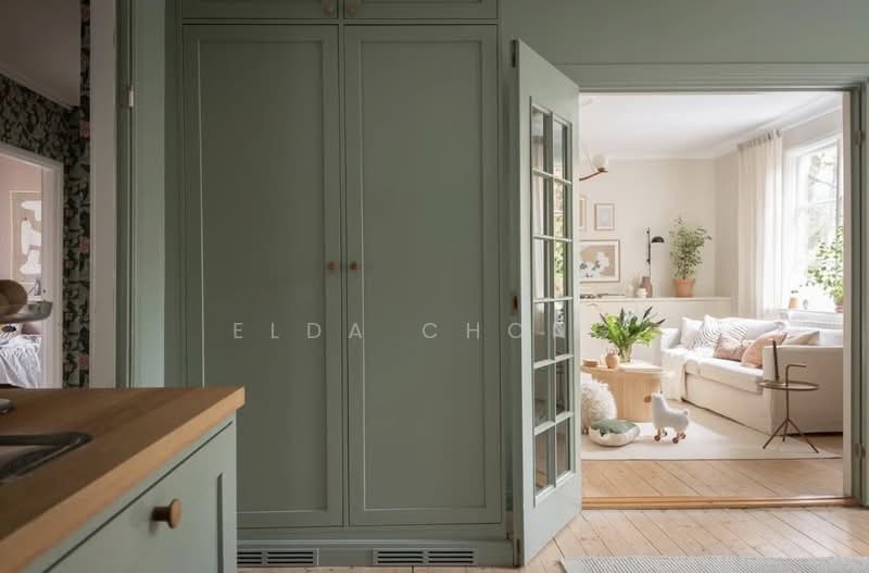 Service Residence for Sale at Crest Residence - Elda Chong - Living Room - PropertyGuru.com.my