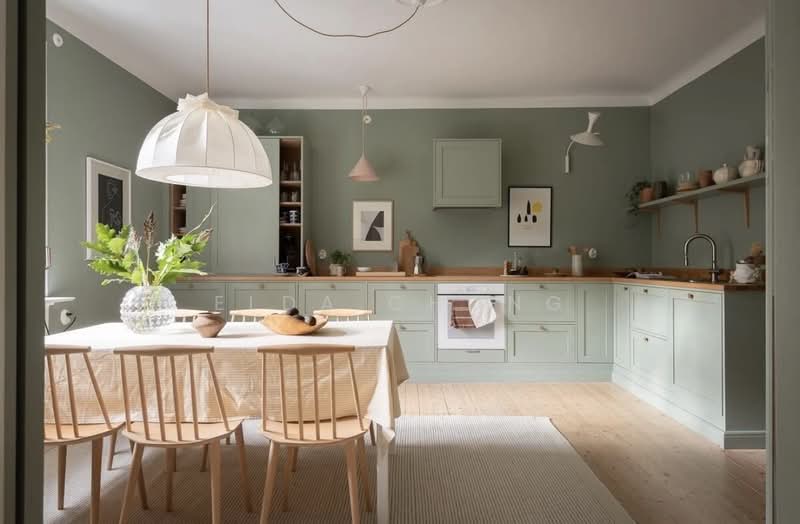 Service Residence for Sale at Crest Residence - Elda Chong - Kitchen - PropertyGuru.com.my