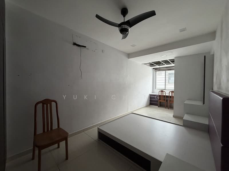 2-storey Terraced House for Sale in Taman Universiti (Skudai) - Yuki Cheng - Bedroom - PropertyGuru.com.my