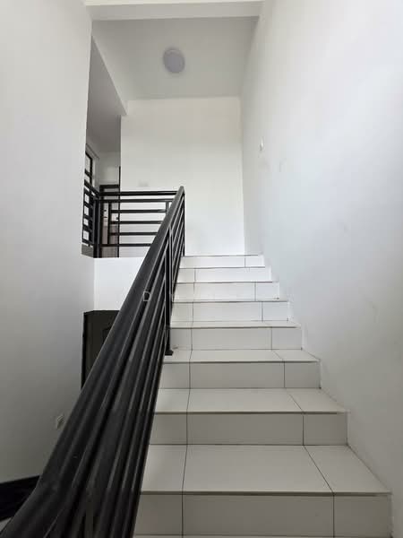 3-storey Terraced House for Sale in Taman Limbongan Indah (Klebang) - Eddy Leow - Interior - PropertyGuru.com.my