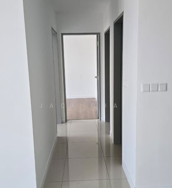 Kondominium untuk Dijual di Skyline KL - Jack Chan - Corridor - PropertyGuru.com.my