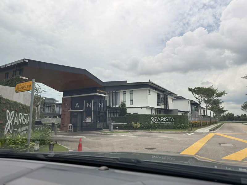 Cluster House for Sale in Taman Gaya (Ulu Tiram) - Annie Tee - Exterior - PropertyGuru.com.my