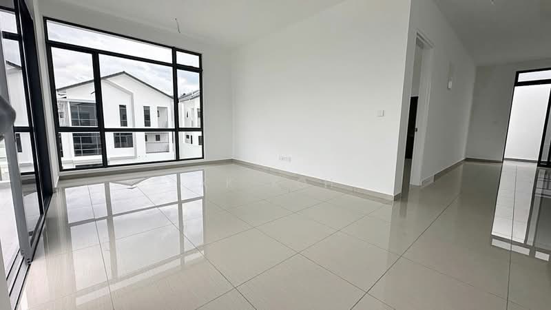 Cluster House for Sale in Horizon Hills (Iskandar Puteri (Nusajaya)) - KK Koh - Living Room - PropertyGuru.com.my